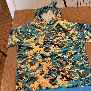 Boys under armour hoodie. Youth large.